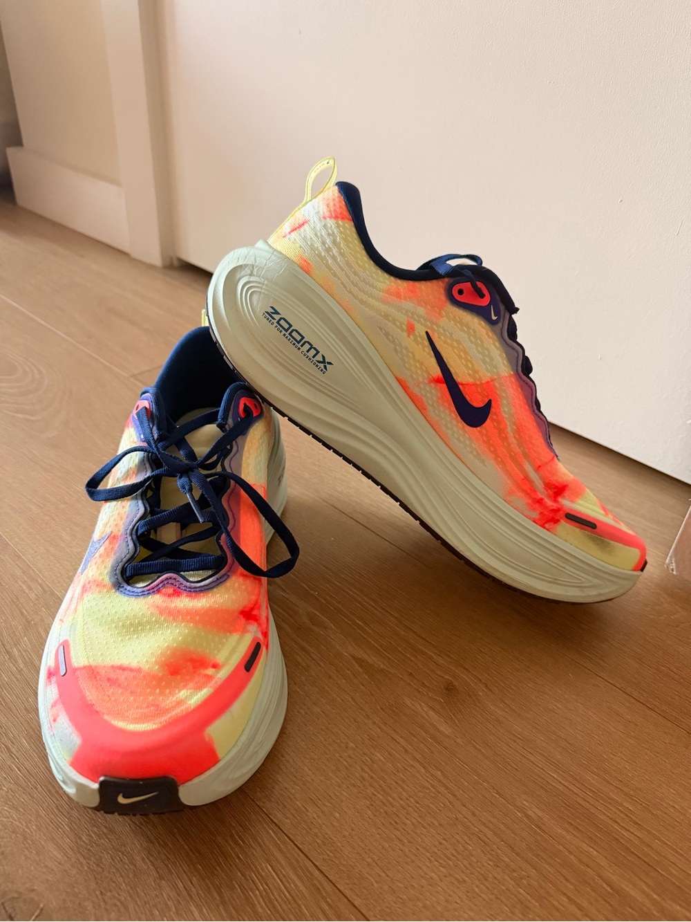 Nike Vomero Plus
Men's Road Running Shoes